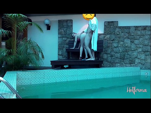 ❤️ O xefe invita a criada á piscina, pero non puido resistirse a un quente ☑ Sexo de calidade en % gl.com-milf-300.ru % ❌️❤